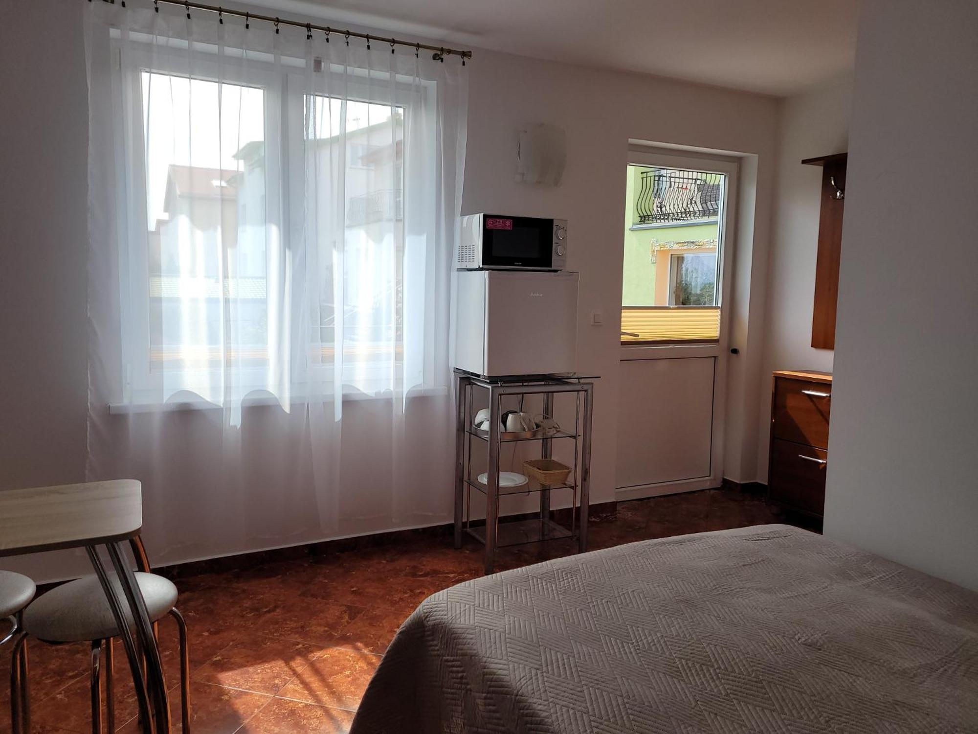 Apartamenty I Pokoje Goscinne Zosia 달로브코 외부 사진