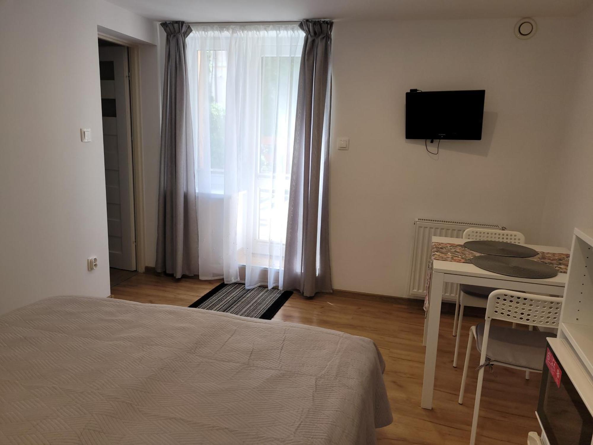 Apartamenty I Pokoje Goscinne Zosia 달로브코 외부 사진